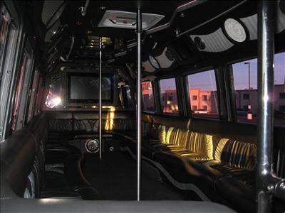 Mini-Bus - Limo / Party Style 