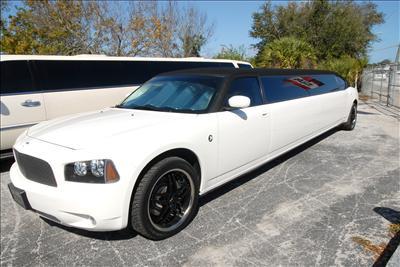 Stretch Limo - Dodge Charger