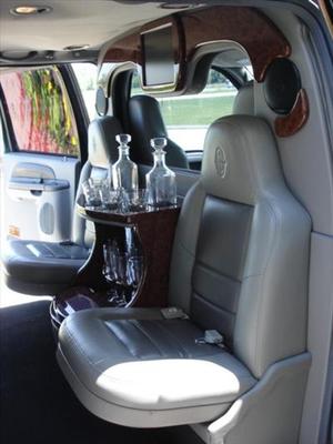 SUV - Ford Excursion