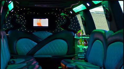 Stretch SUV - Cadillac Escalade