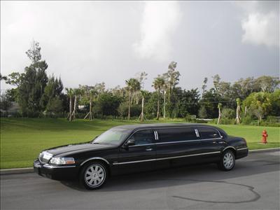 Stretch Limo - Lincoln Town Car