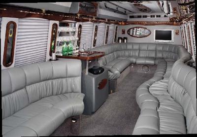 Mini-Bus - Limo / Party Style 