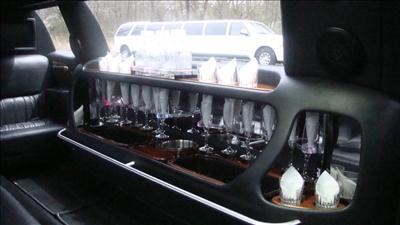 Stretch Limo - Lincoln Town Car