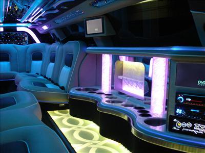Stretch Limo - Lincoln Town Car