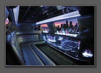 Stretch Limo - Lincoln Town Car