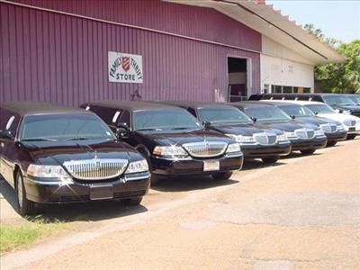 Stretch Limo - Lincoln Town Car
