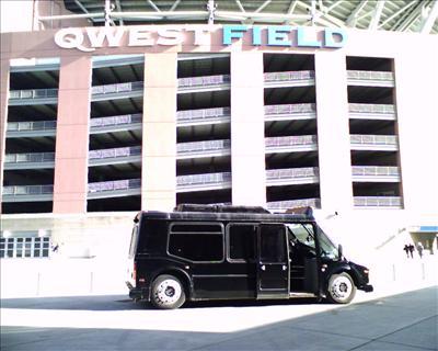 Mini-Bus - Limo / Party Style 