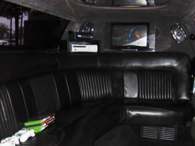 Stretch Limo - Lincoln Town Car