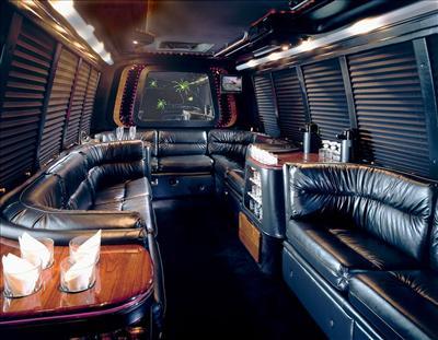 Mini-Bus - Limo / Party Style 