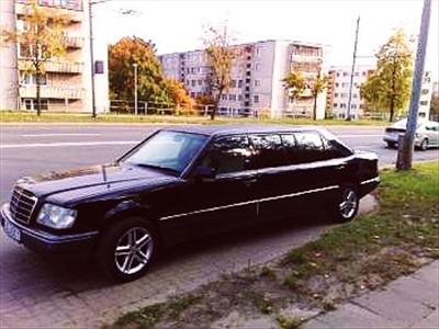 Stretch Limo - Mercedes Benz E-Class