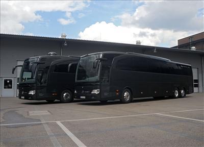 MotorCoach - Deluxe Motor Coach 