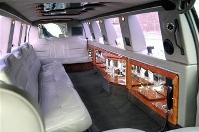Stretch SUV - Lincoln Navigator