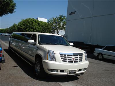 Stretch SUV - Cadillac Escalade