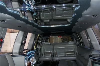 Stretch SUV - Lincoln Navigator