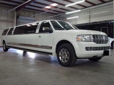 Stretch SUV - Lincoln Navigator