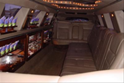 Stretch SUV - Lincoln Navigator