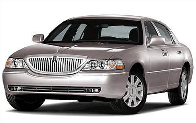 Sedan - Lincoln Town Car