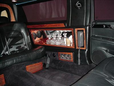 Stretch Limo - Cadillac DTS