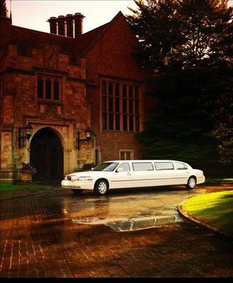 Stretch Limo - Lincoln Town Car