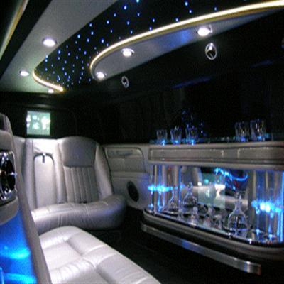 Stretch Limo - Lincoln Town Car