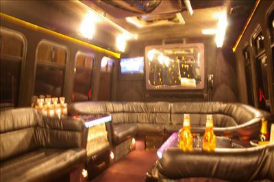 Mini-Bus - Limo / Party Style 