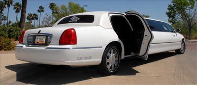 Stretch Limo - Lincoln Town Car