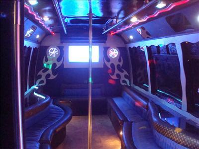 Mini-Bus - Limo / Party Style 