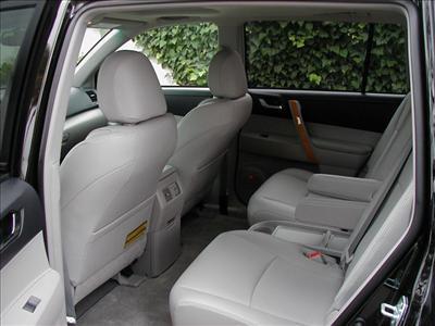 SUV - Toyota Highlander
