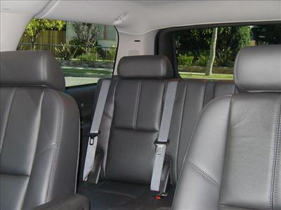SUV - Chevrolet Suburban