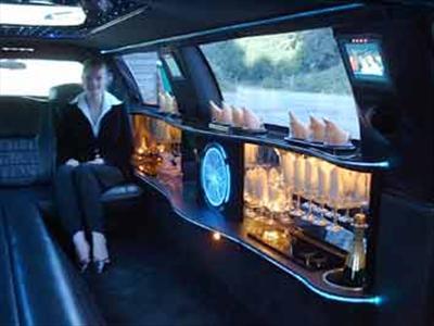 Stretch Limo - Lincoln Town Car