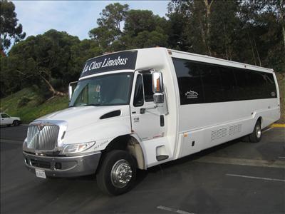Mini-Bus - Limo / Party Style 