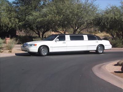 Stretch Limo - Lincoln Town Car
