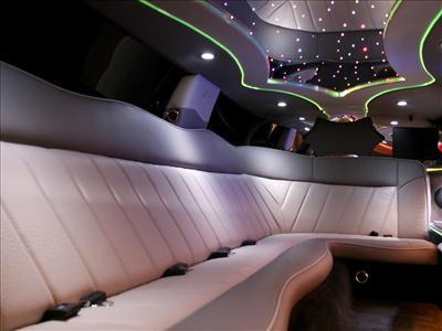 Stretch Limo - Chrysler 300