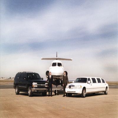 Sedan - Lincoln Town Car