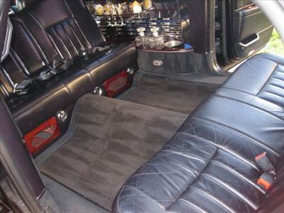 Stretch Limo - Lincoln Town Car