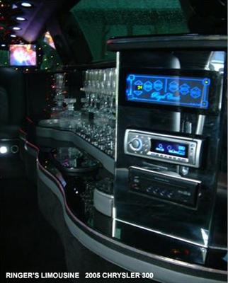 Stretch Limo - Chrysler 300