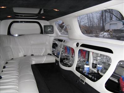 Stretch Limo - Lincoln Town Car