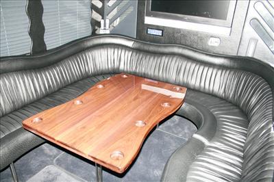 Mini-Bus - Limo / Party Style 