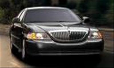Sedan - Lincoln Town Car L