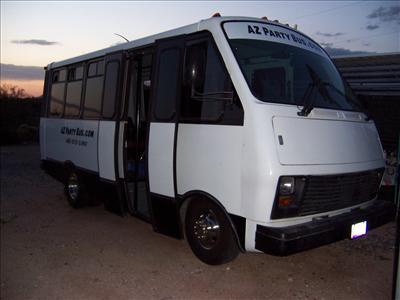 Mini-Bus - Limo / Party Style 