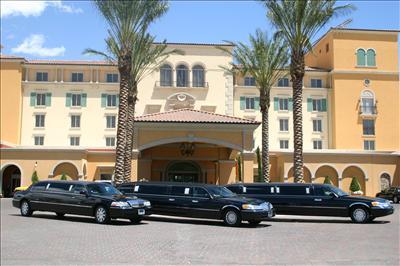Stretch Limo - Lincoln Town Car