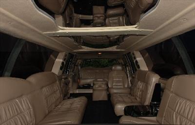 Stretch SUV - Lincoln Navigator