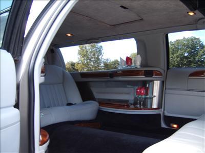 Stretch Limo - Lincoln Town Car