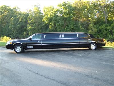 Stretch Limo - Lincoln Town Car