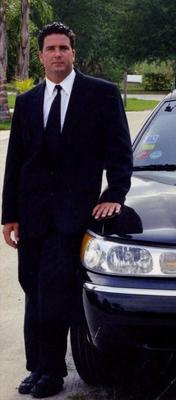 Sedan - Lincoln Town Car