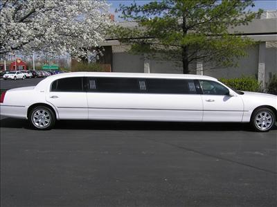 Stretch Limo - Lincoln Town Car