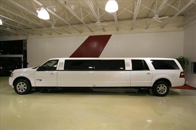 Stretch SUV - Ford Expedition