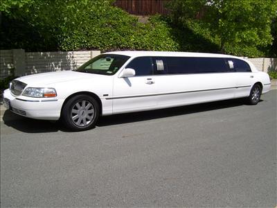 Stretch Limo - Lincoln Town Car