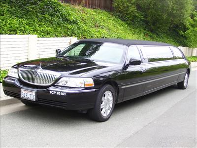 Stretch Limo - Lincoln Town Car