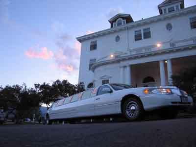 Stretch Limo - Lincoln Town Car